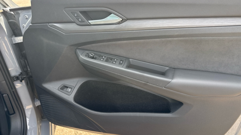 Volkswagen Golf 1.4 TSI eHybrid Style 5dr DSG Hatchback